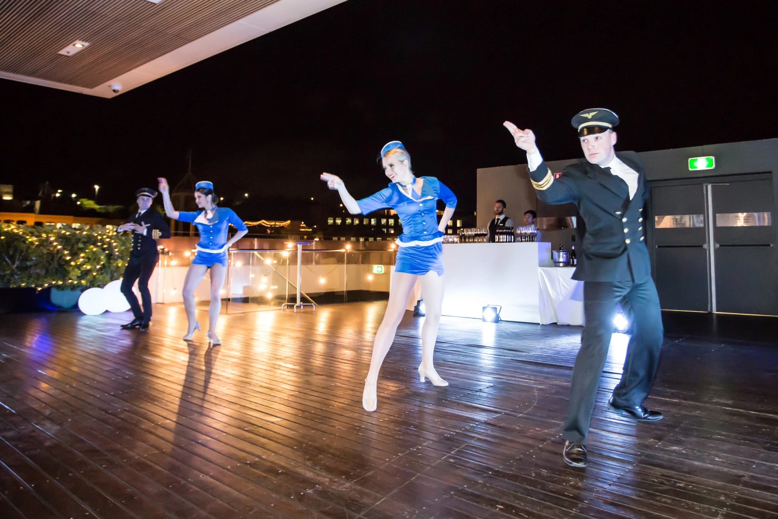 Motif Dance: Air Hostess