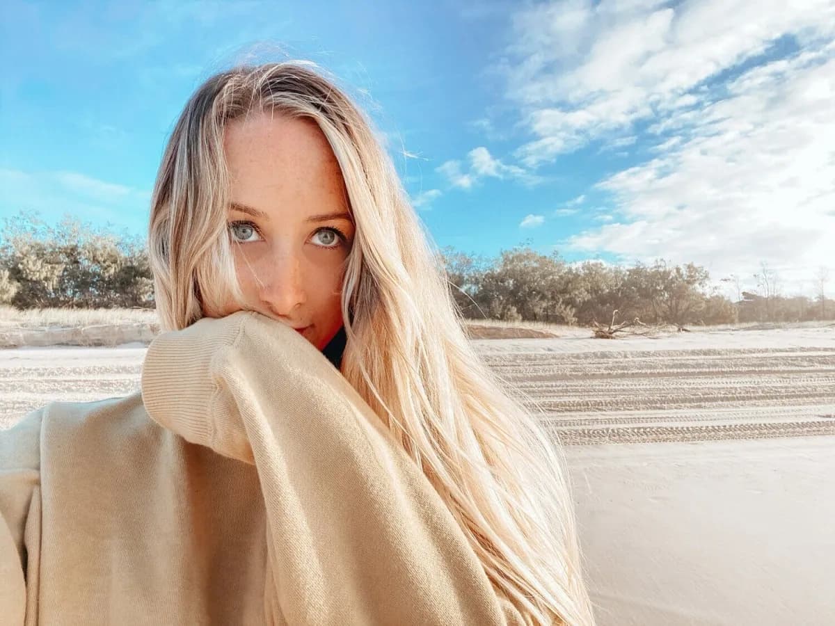 Ellie Sursara